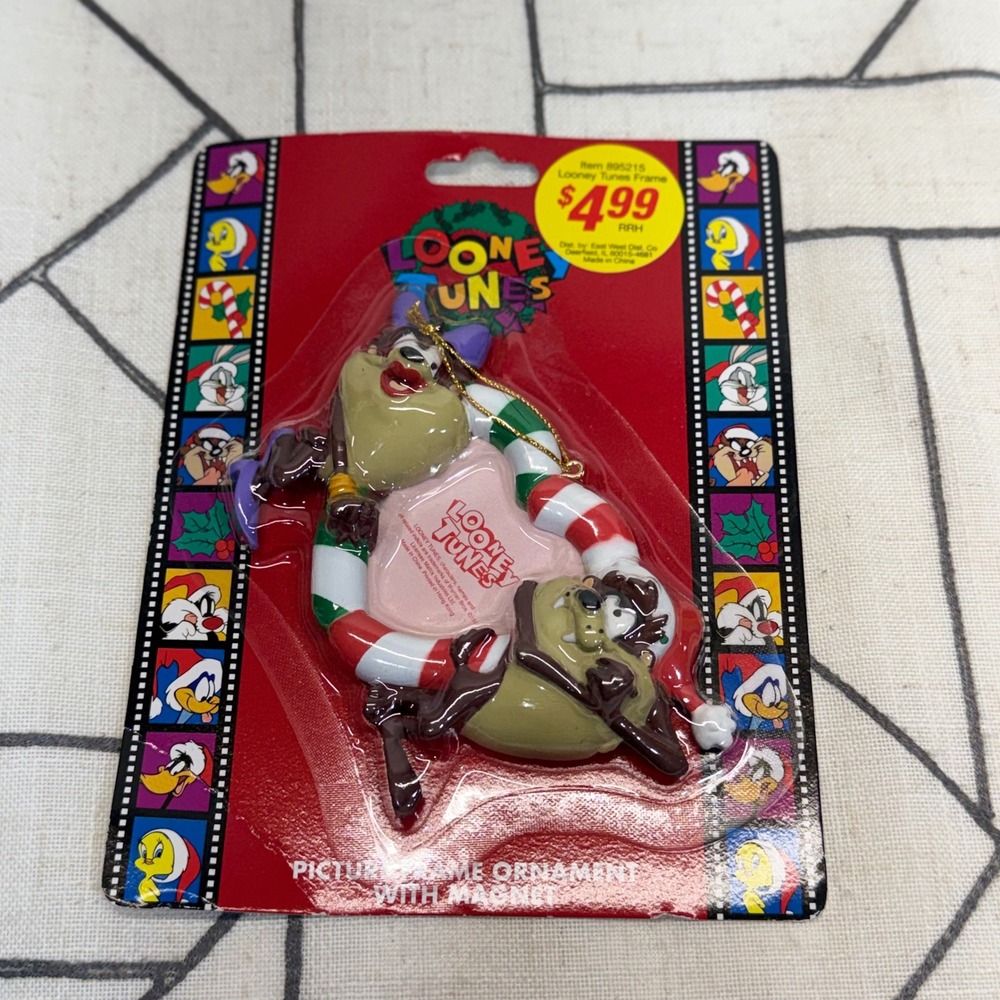 Looney Tunes Picture Frame Ornament 4in Red Taz She-Devil Magnet Vintage 1997